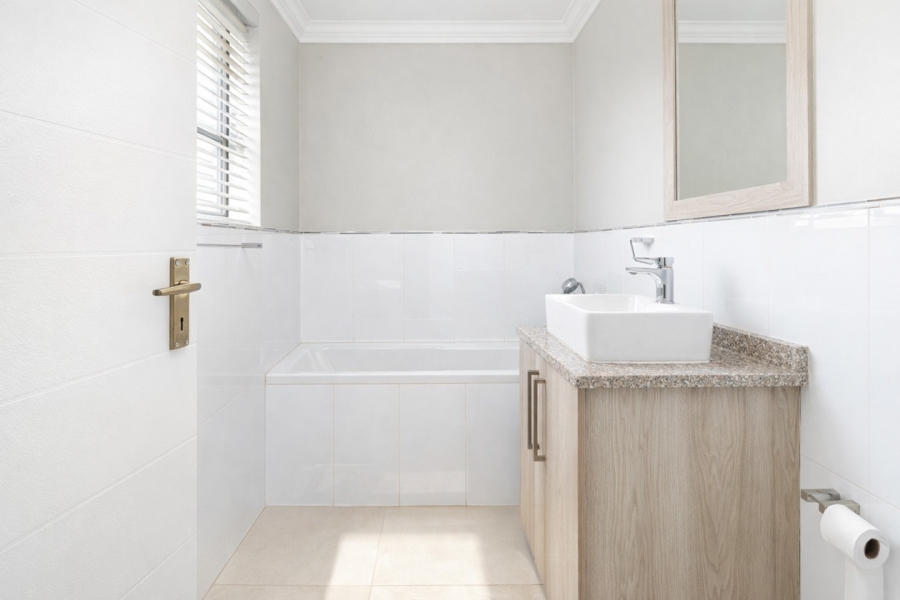 4 Bedroom Property for Sale in Xanadu Nature Estate North West